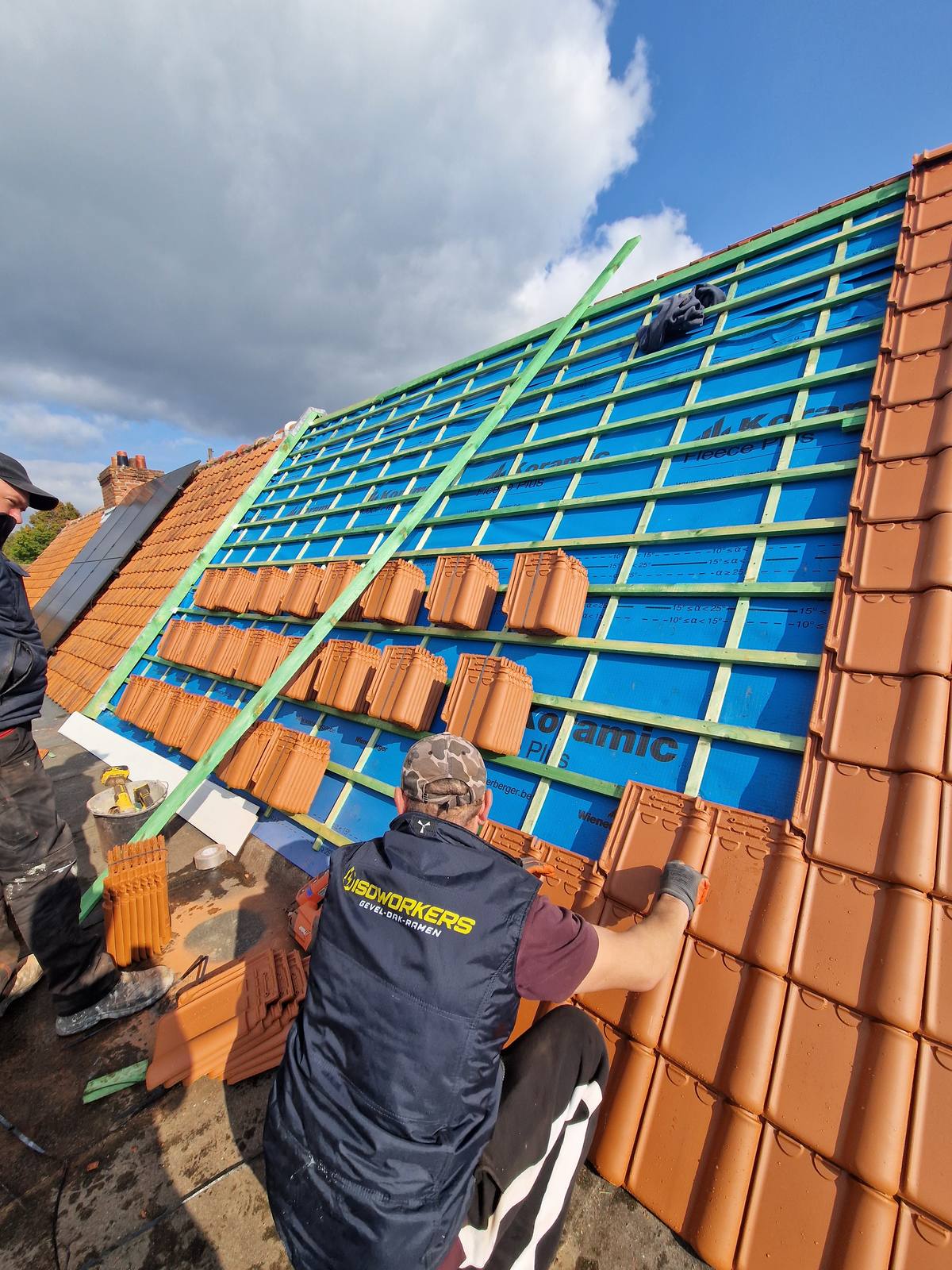 Dakrenovatie en dakisolatie in Gent door Isoworkers 17