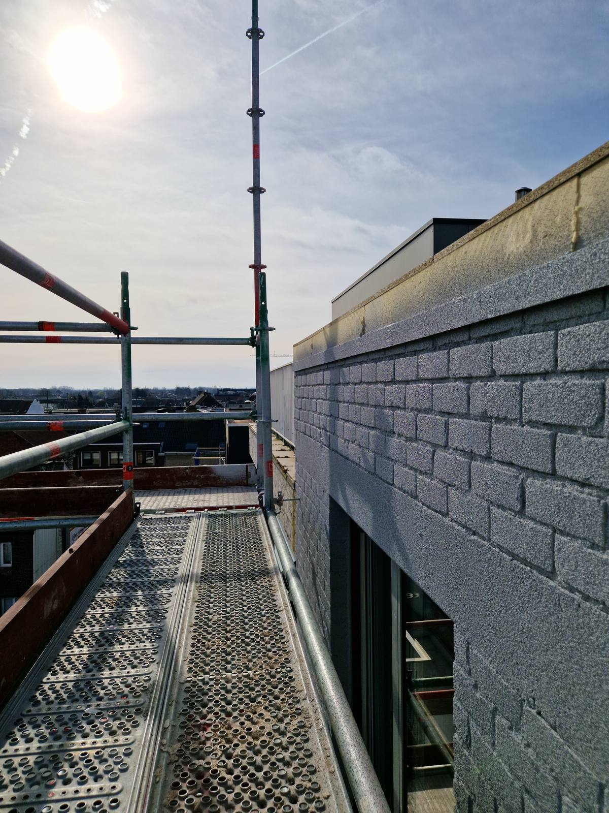 Spuitkurk gevelrenovatie in Gent door Isoworkers 04